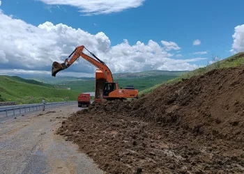 Varto’da aynı noktada 4.’üncü kez heyelan meydana geldi