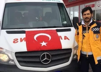 Kazada ağır yaralanan sağlık çalışanı kurtarılamadı