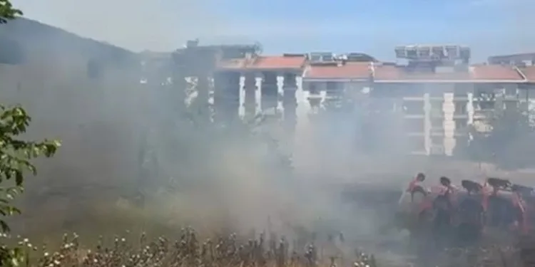 Çiftçiler Günü’nde çiftçi malzemeleri yandı