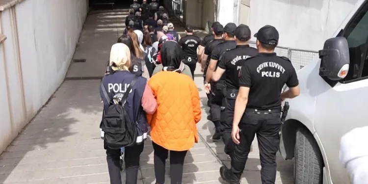 Gaziantep’teki FETÖ operasyonunda 1 şahıs tutuklandı