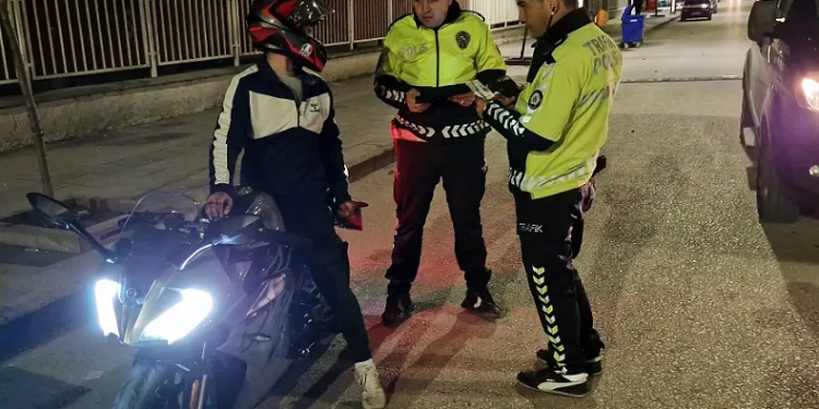 Polisten asayiş ve huzur uygulaması