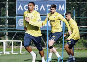 Fenerbahçe, Galatasaray derbisi hazırlıklarını sürdürdü