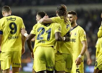 Fenerbahçe 15 yıl sonra ilk peşinde