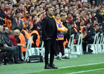Okan Buruk’un 9. derbisi