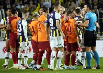 Galatasaray – Fenerbahçe derbisinde Arda Kardeşler düdük çalacak