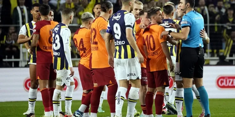 Galatasaray – Fenerbahçe derbisinde Arda Kardeşler düdük çalacak