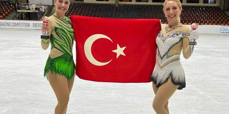 Uluslararası Yetişkinler Artistik Buz Pateni Yarışması’nda büyük başarı