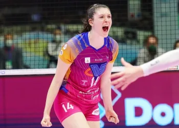 Dana Rettke, Eczacıbaşı Dynavit’te