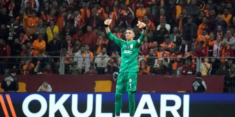 Fernando Muslera, Fenerbahçe’ye karşı 30 derbiye çıktı