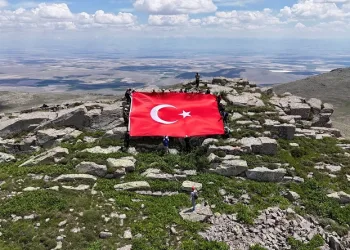 Karapınar’da Gençlik Haftası yürüyüşü
