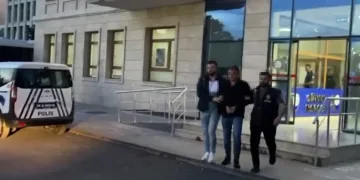 Zeytinburnu’nda pompalı tüfekle dehşet saçtı