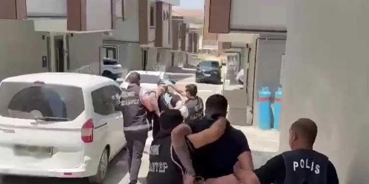 Suç örgütü lideri lüks villada yakalandı