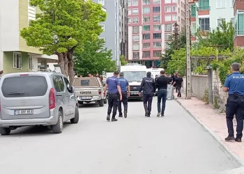 Boşanma aşamasındaki eşini ve baldızını öldürüp intihar etti