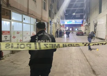 Önce bıçaklar konuştu, sonra mermiler havada uçuştu