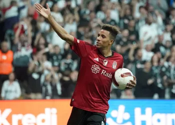 Gedson Fernandes, Kasımpaşa maçında cezalı duruma düştü
