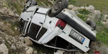 Kütahya’da otomobil takla attı