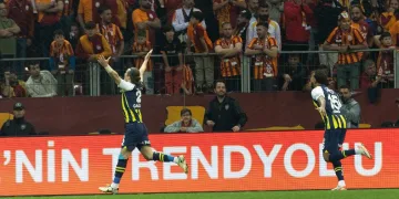 Çağlar Söyüncü, ikinci golünü derbide attı