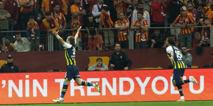 Çağlar Söyüncü, ikinci golünü derbide attı