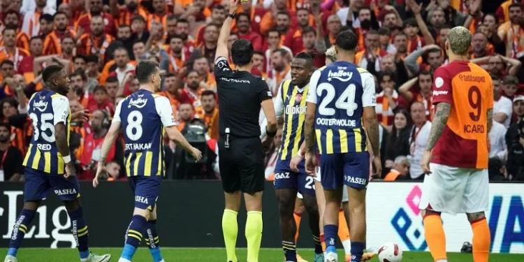 Fenerbahçe’de Michy Batshuayi cezalı duruma düştü
