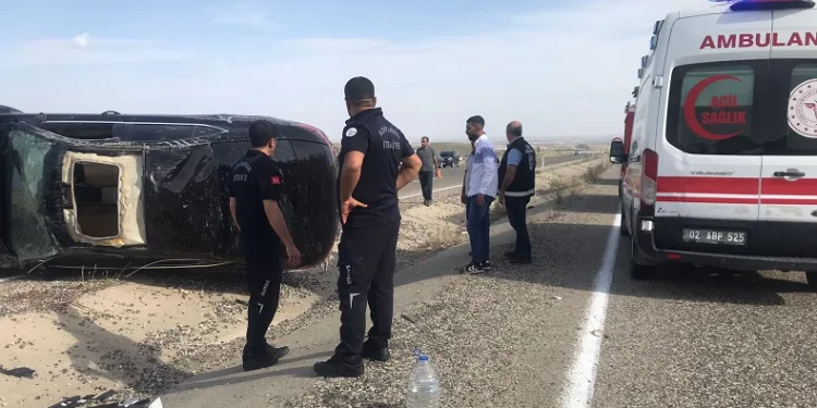 Belediye meclis üyeleri kaza yaptı