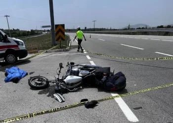 Motosiklet sürücüsünün öldüğü kazada kaçan araç aranıyor