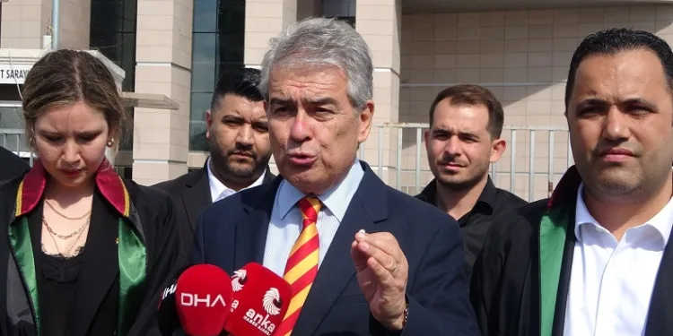 Süheyl Batum: “Galatasaray stadyumu, 20-30 kişi toplanarak basılabilecek bir yer değildir”