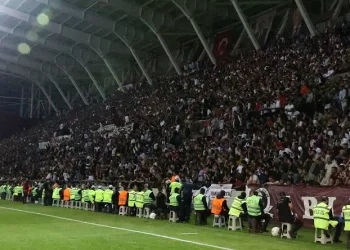 Elazığ tarihinin seyirci rekoru kırıldı