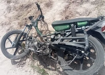 Motosiklet hırsızı önce kameraya sonra polise yakalandı