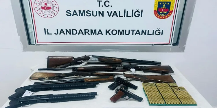 Jandarma ekiplerinden silah ve mühimmat operasyonu