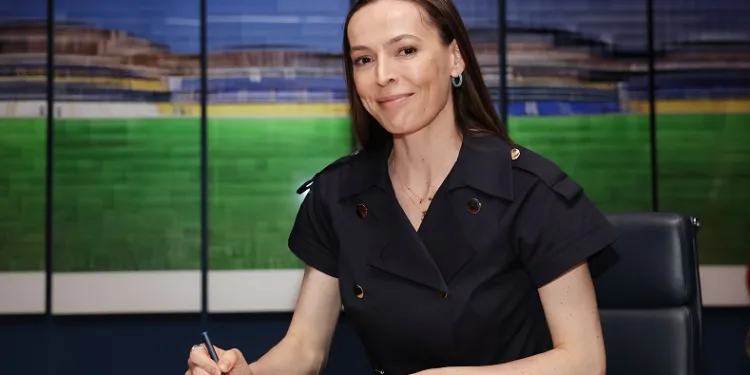 Fenerbahçe, Eda Erdem ile 2 yıllık yeni sözleşme imzaladı