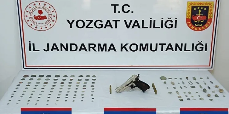 Yozgat’ta Roma Dönemi ait 96 sikke ve 44 obje ele geçirildi