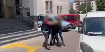 Kayseri’de kesinleşmiş 14 yıl hapis cezası bulunan hırsız yakalandı