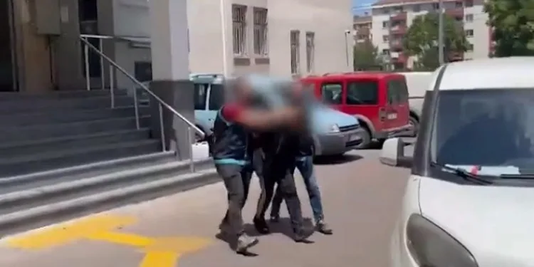 Kayseri’de kesinleşmiş 14 yıl hapis cezası bulunan hırsız yakalandı