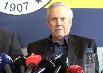 Fenerbahçe Başkan Adayı Aziz Yıldırım: “Londra’da Jose Mourinho ile yüz yüze görüşeceğim”