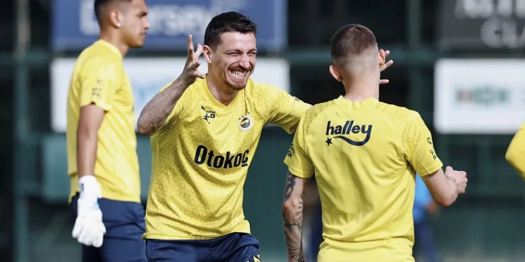 Fenerbahçe, İstanbulspor maçı hazırlıklarına başladı