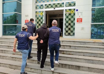 Kırmızı bültenle aranan DEAŞ’lı tutuklandı