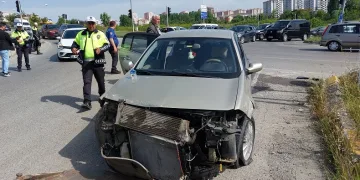 Samsun’da otomobil tır ile çarpıştı