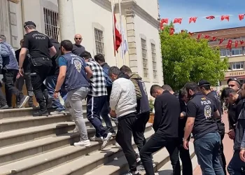 Sinop merkezli dolandırıcılık operasyonunda 23 kişi tutuklandı