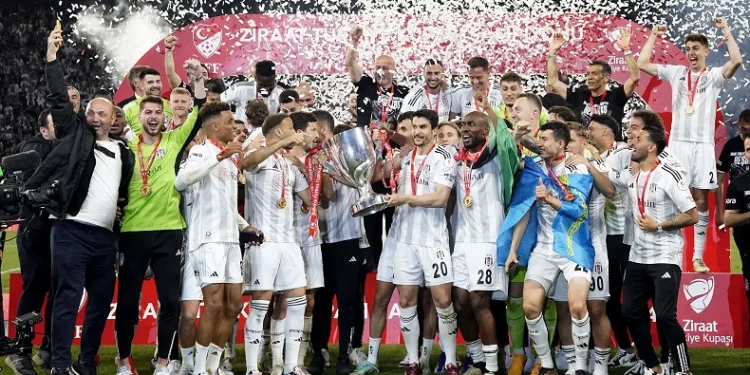 Beşiktaş Yardımcı Antrenörü Yunus Murat Ceylan: “Verdiğimiz reaksiyon bize kupayı getirdi”