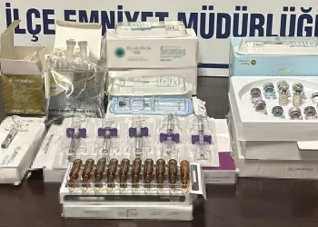 Yetkisiz şekilde evinde estetik yapan kadın yakalandı