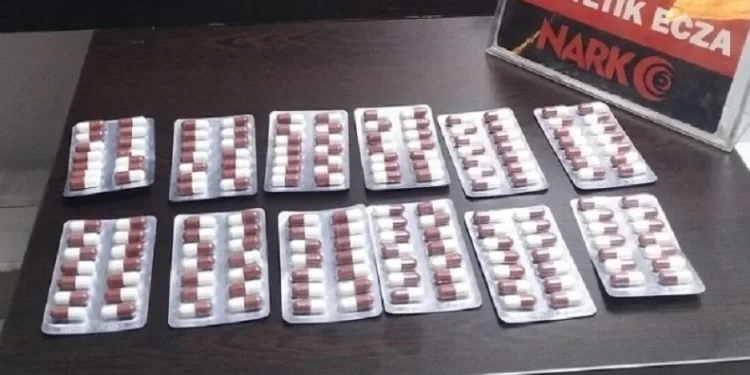 Kastamonu’da 168 adet sentetik ecza hapı ele geçirildi: 1 gözaltı