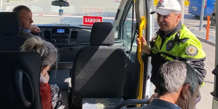 165 bin yolcuya ’emniyet kemeri’ uyarısı