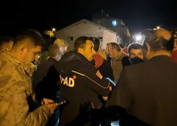 Refahiye’de kaybolan çocuğu AFAD ve jandarma ekiplerince bulundu
