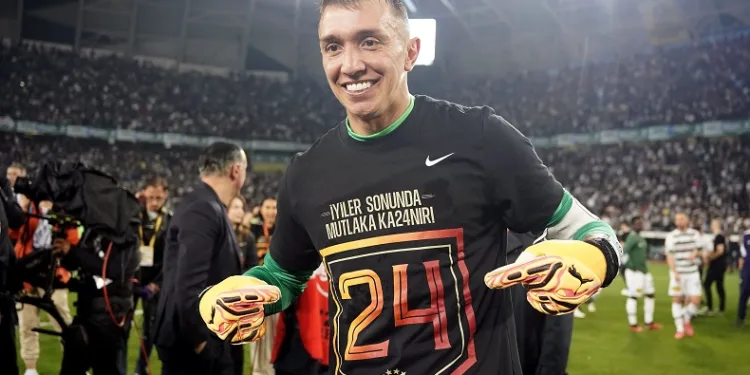 Fernando Muslera, 7. Süper Lig şampiyonluğunu kazandı