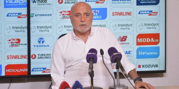 Y. Adana Demirspor Teknik Direktörü Hikmet Karaman: “Camia, teknik direktörden skor bekliyor”