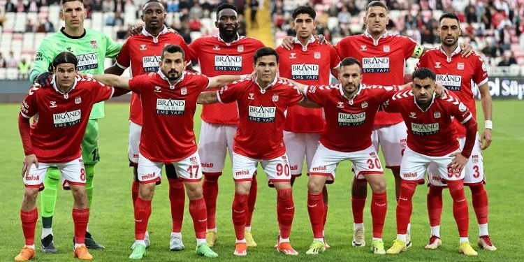Sivasspor’da 16 futbolcunun sözleşmesi bitiyor