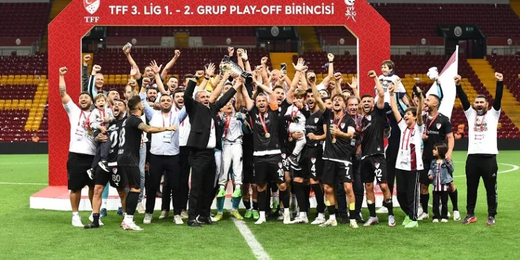 Elazığspor şampiyonluğu taraftarıyla kutlayacak