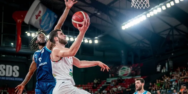 P. Karşıyaka, A. Efes deplasmanında