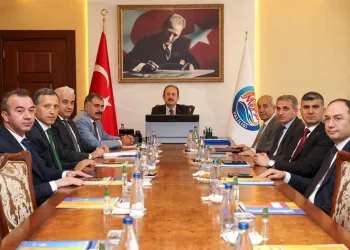 Mersin’de, çeşitli suçlardan aranan bin 592 şahıs yakalandı