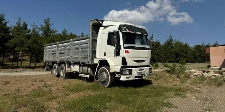 Tamir için altında bulundukları kamyon hareket etti, 2 kişi hayatını kaybetti